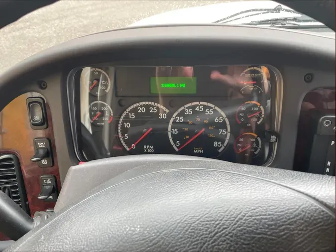 2018 Freightliner Business Class M2 106