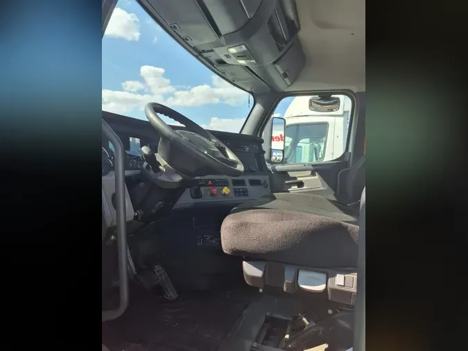 2019 FREIGHTLINER NEW CASCADIA PX12664