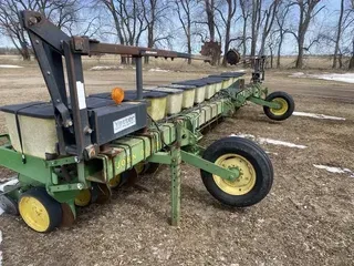 John Deere 7100