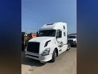 2012 VOLVO VNL64T780