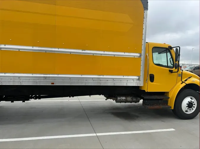 2019 Freightliner Business Class M2 106
