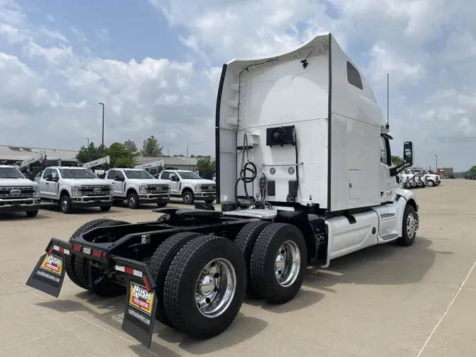 2022 Peterbilt 579