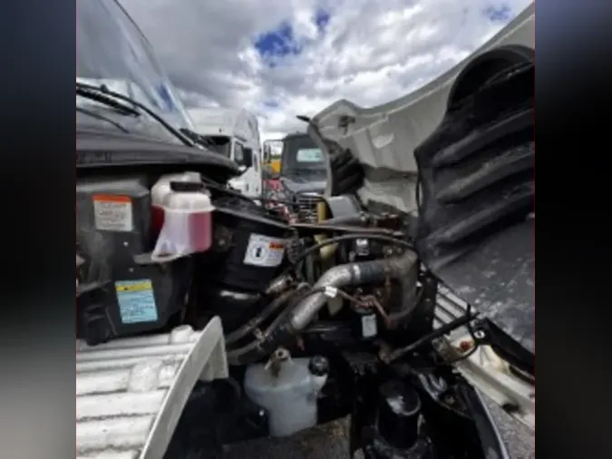 2018 FREIGHTLINER M2 106