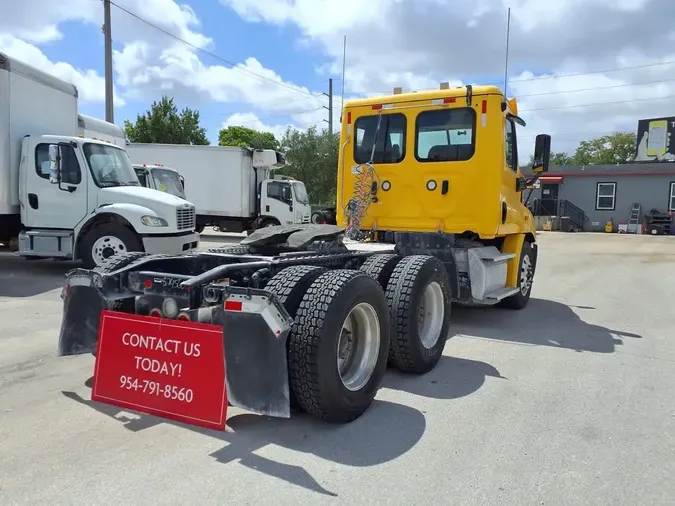 2019 FREIGHTLINER/MERCEDES CASCADIA 113