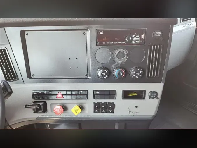 2020 FREIGHTLINER CA126
