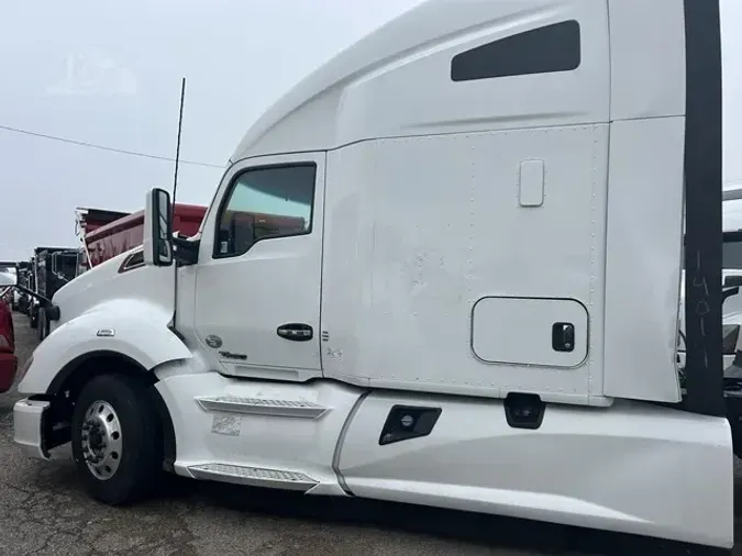 2020 KENWORTH T680409cca1732b966ed3e4c54fd1ff71335