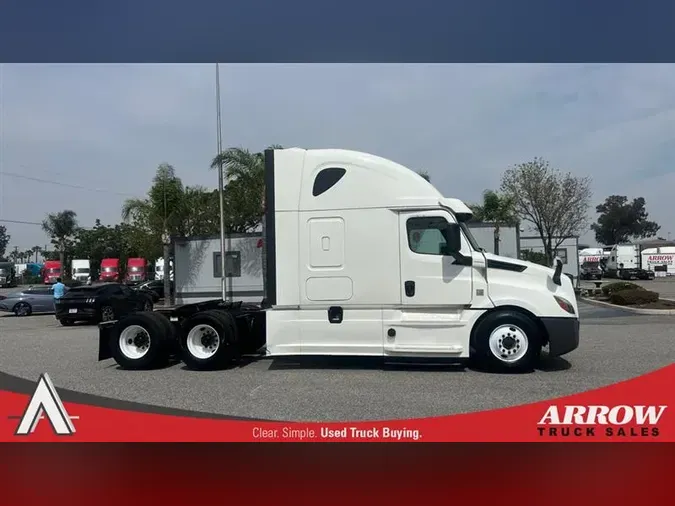 2020 FREIGHTLINER CA126