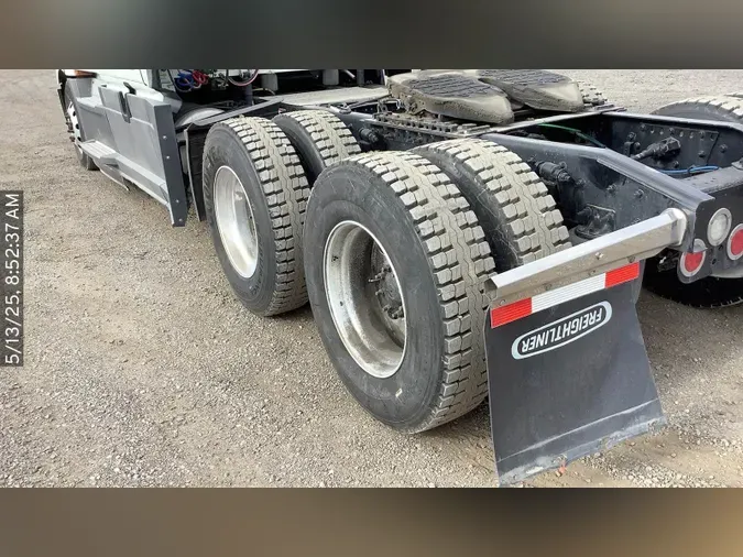 2021 Freightliner Cascadia