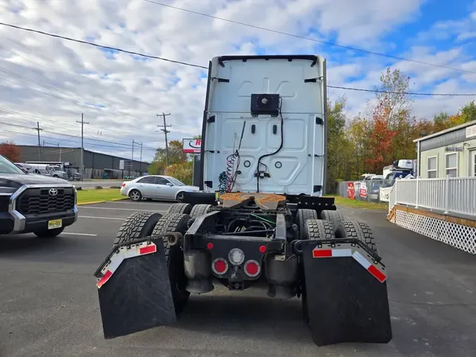 2019 FREIGHTLINER/MERCEDES NEW CASCADIA PX12664