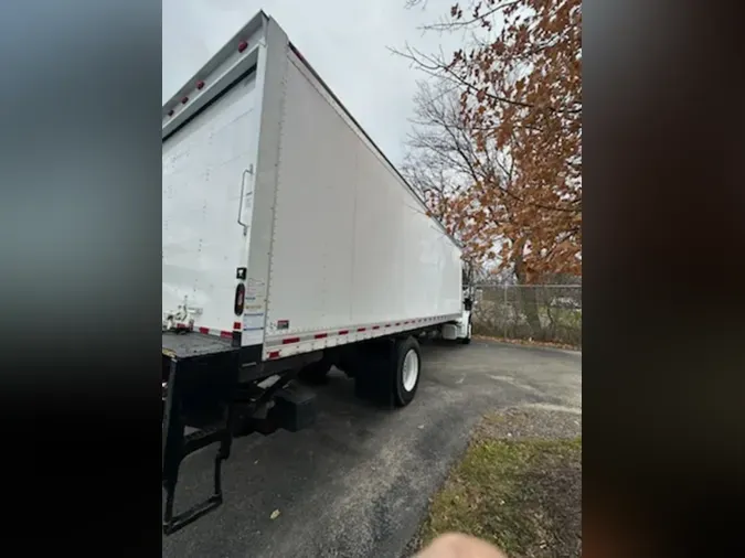 2019 FREIGHTLINER/MERCEDES M2 106