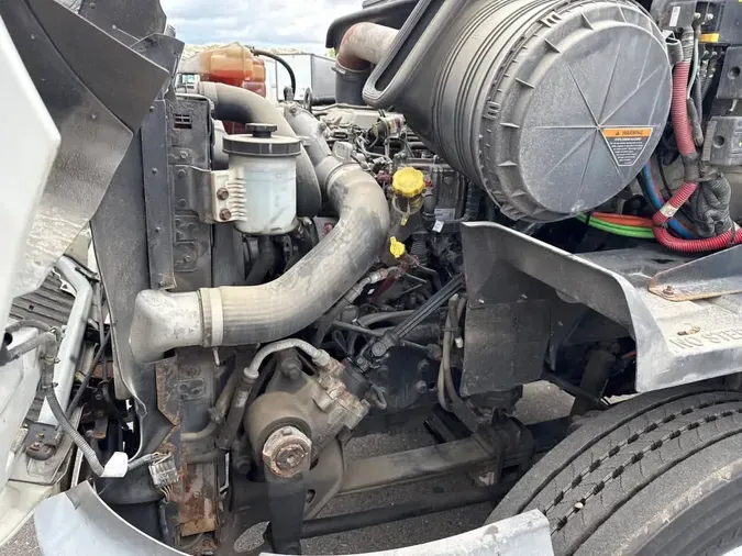 2019 NAVISTAR INTERNATIONAL RH613 DAYCAB S/A40ac3d09f4d964329c161615676ebbbf