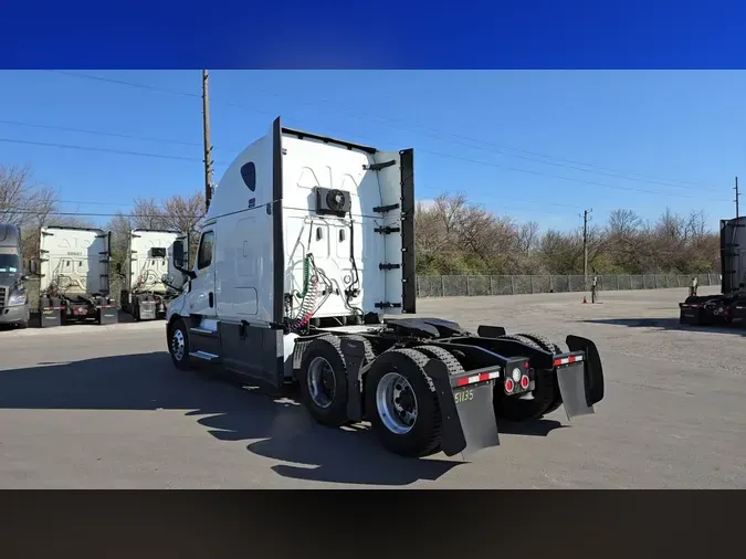 2020 Freightliner Cascadia