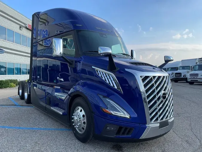 2026 VOLVO VNL64T860