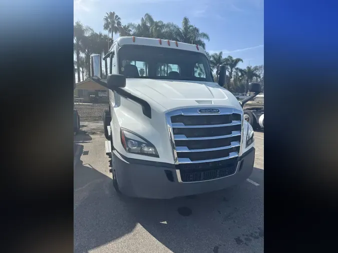 2019 FREIGHTLINER/MERCEDES NEW CASCADIA 11640b135e65c9655c140c85668a4474c3f