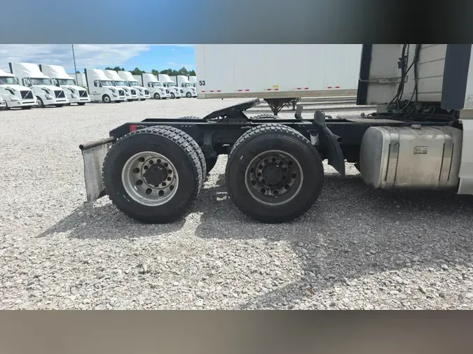 2018 Volvo VNL300