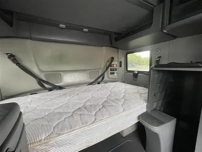 2022 INTERNATIONAL LT625