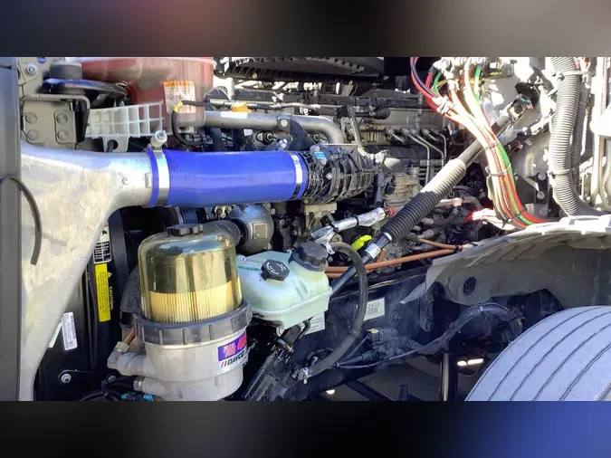 2022 Freightliner Cascadia 126
