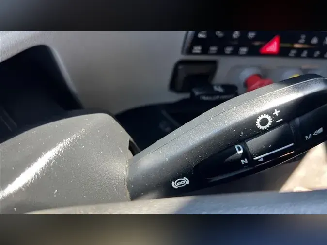 2020 FREIGHTLINER CA126