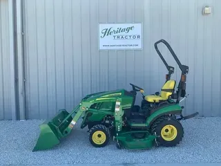 2017 John Deere 1025R