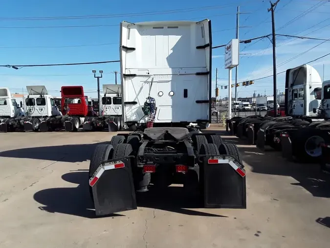 2020 NAVISTAR INTERNATIONAL LT625 SLPR CAB
