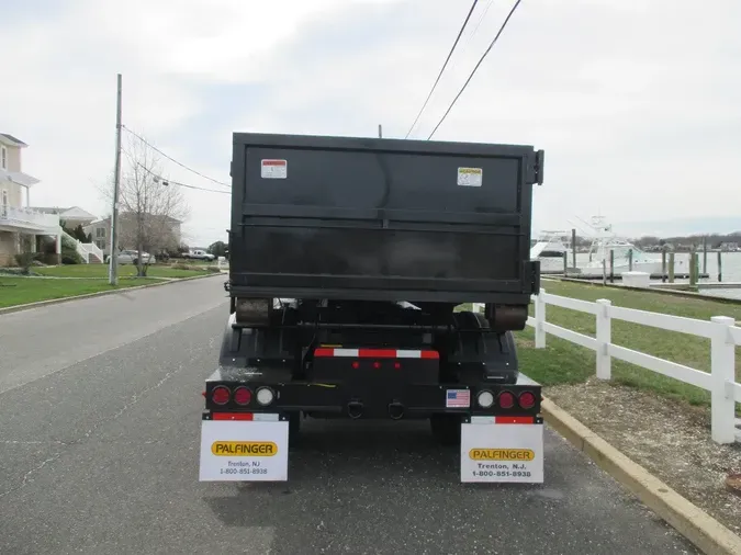 2019 INTERNATIONAL 4300