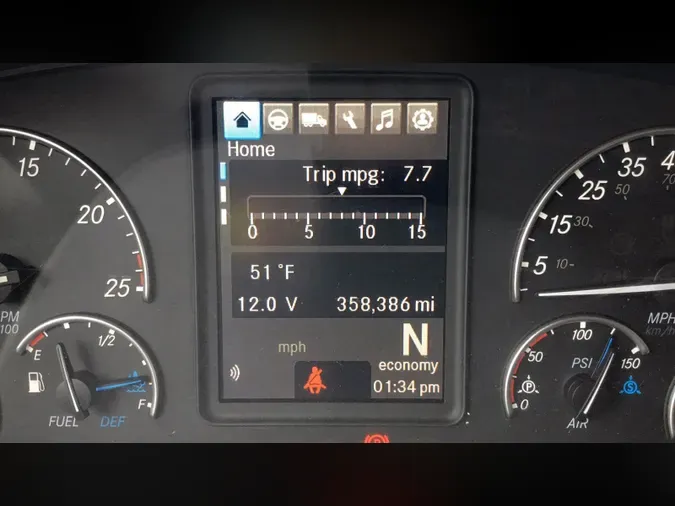 2021 Freightliner Cascadia 126