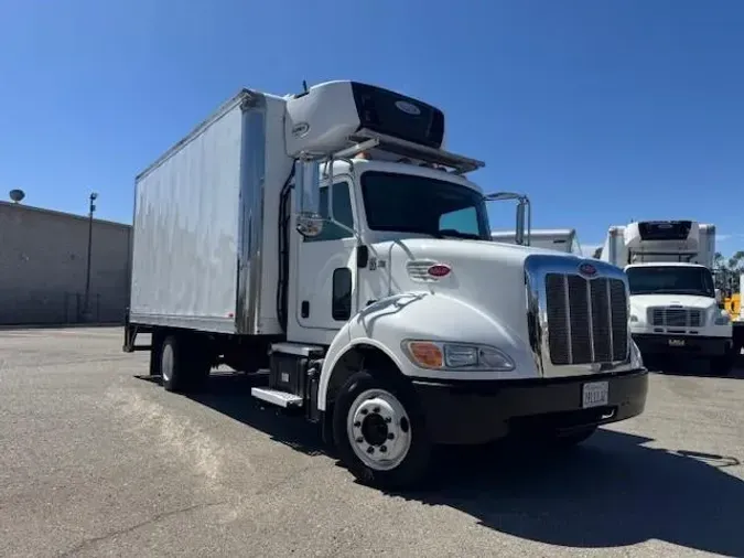 2018 Peterbilt 325
