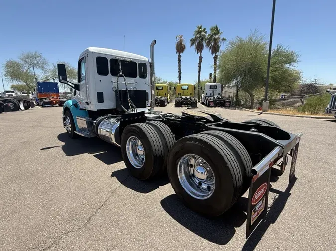 2020 Peterbilt 579