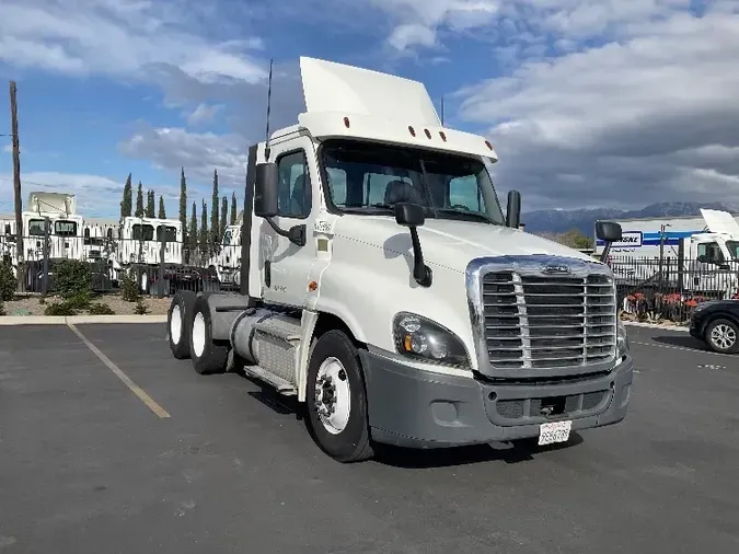 2018 Freightliner X12564ST40d467c01604a3dbb79bf2ad7062744f