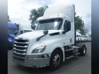 2019 FREIGHTLINER NEW CASCADIA 126