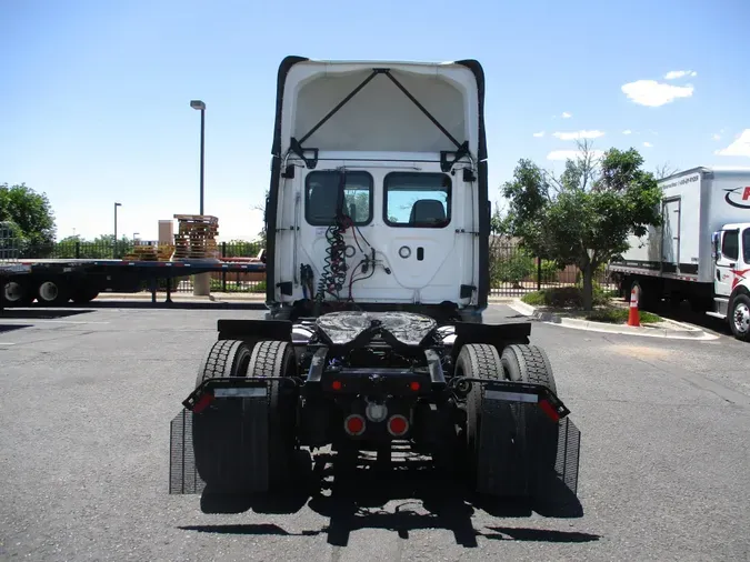 2020 FREIGHTLINER/MERCEDES NEW CASCADIA 116