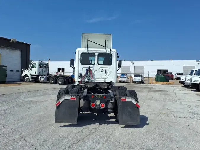 2019 FREIGHTLINER CASCADIA 125