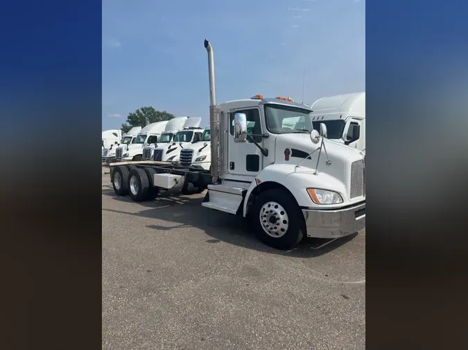 2022 KENWORTH TRUCKS T-37040e0e690bca5d16e3b7d51b1a828eaf7