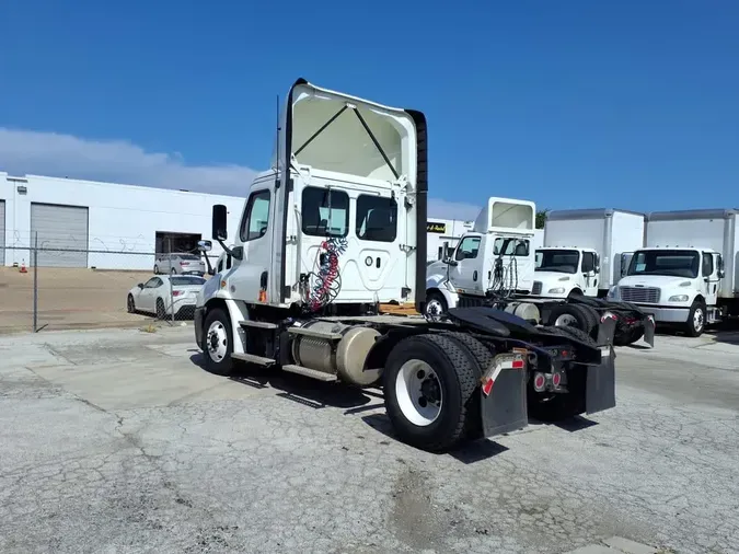 2019 FREIGHTLINER CASCADIA 113