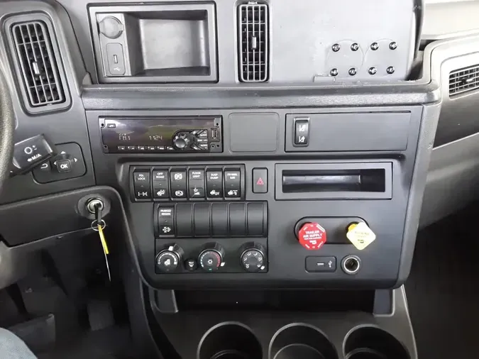 2020 NAVISTAR INTERNATIONAL LT625 DAYCAB T/A40e9580dc6dae0354282487fd95160a6