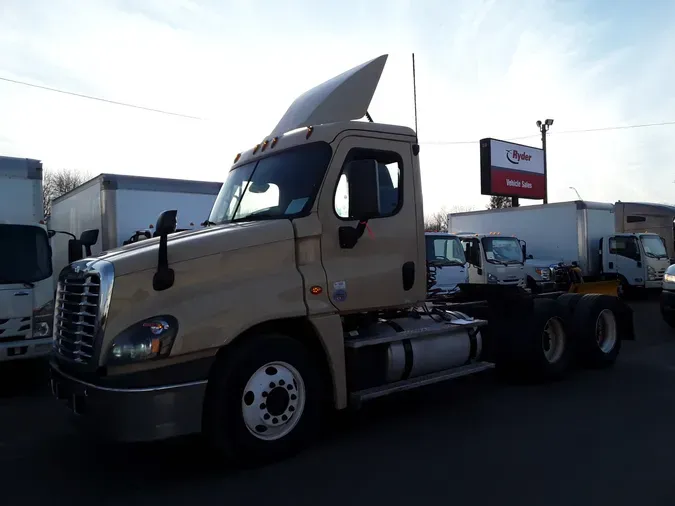 2017 FREIGHTLINER/MERCEDES CASCADIA 12540e9c0938ff4247ebb6d1f971aabff62