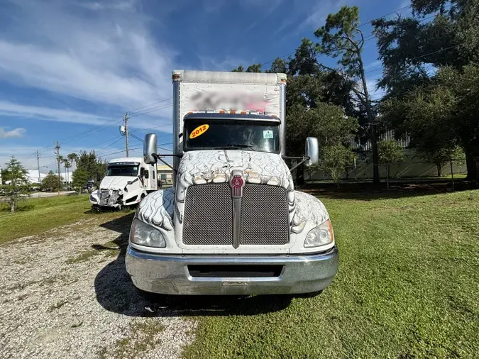 2012 Kenworth T270