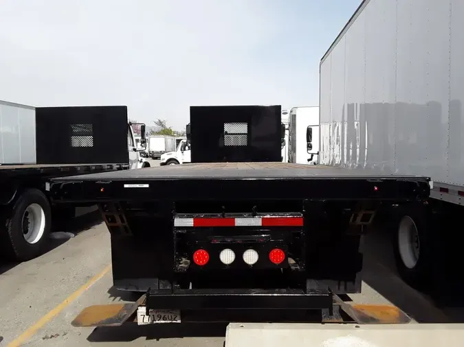 2019 FREIGHTLINER/MERCEDES M2 106