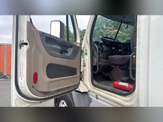2018 Freightliner Cascadia40f1efaae1597eec0ca427c0c3cbfb3f