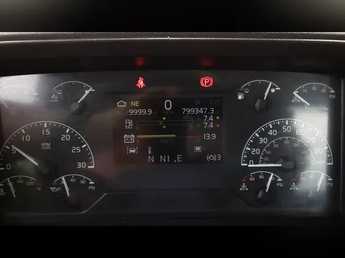 2019 Volvo VNL30040f2cac852331a743d0c43dc30c9d455