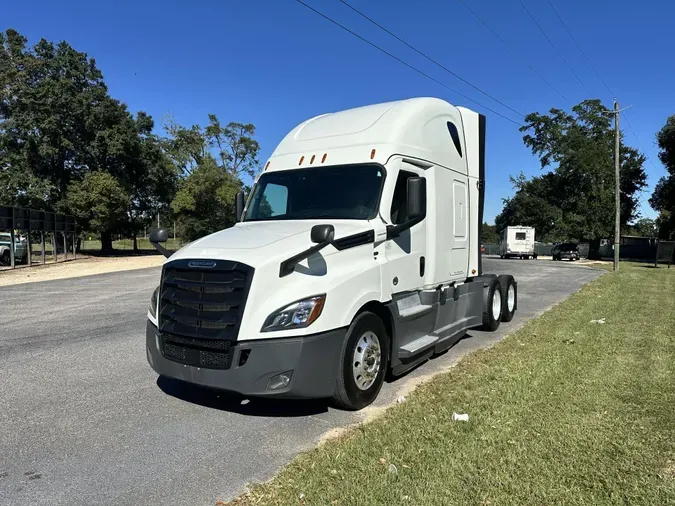 2020 Freightliner Cascadia