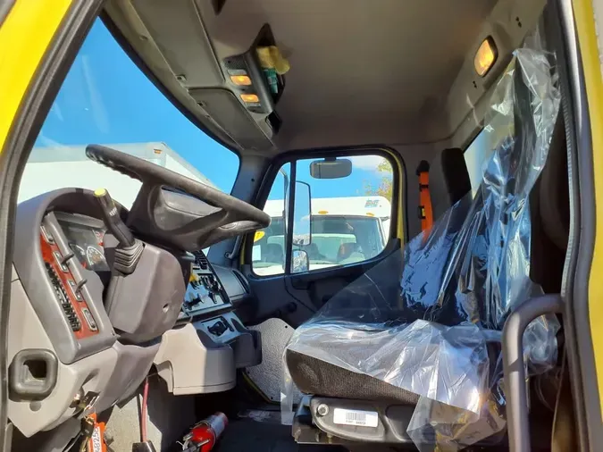 2016 FREIGHTLINER/MERCEDES M2 10640f3b96a023962249618defb2fe9c3db