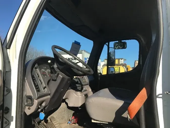 2009 FREIGHTLINER M2