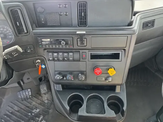 2019 NAVISTAR INTERNATIONAL RH613 DAYCAB S/A40f6070a876a75470cee714948b1b09f