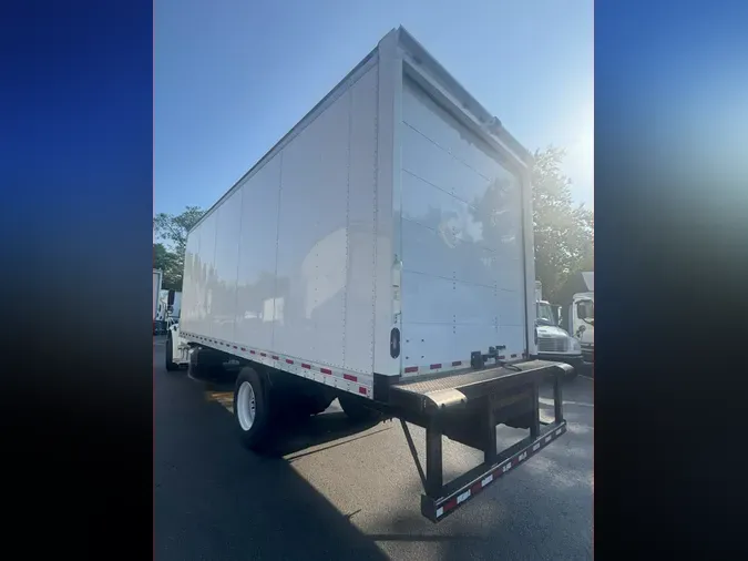 2019 FREIGHTLINER/MERCEDES M2 106