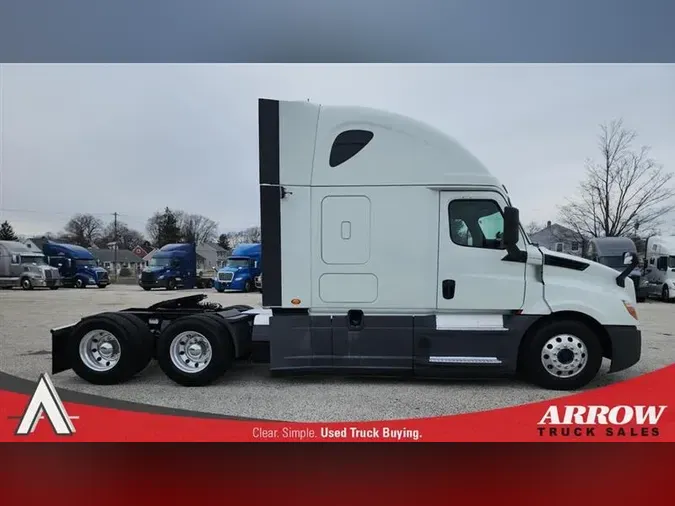 2020 FREIGHTLINER CA126