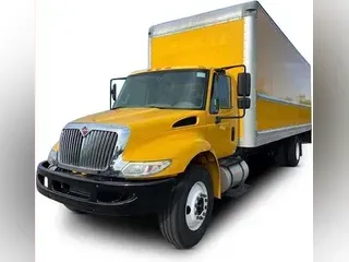 2018 International 4300-4X2