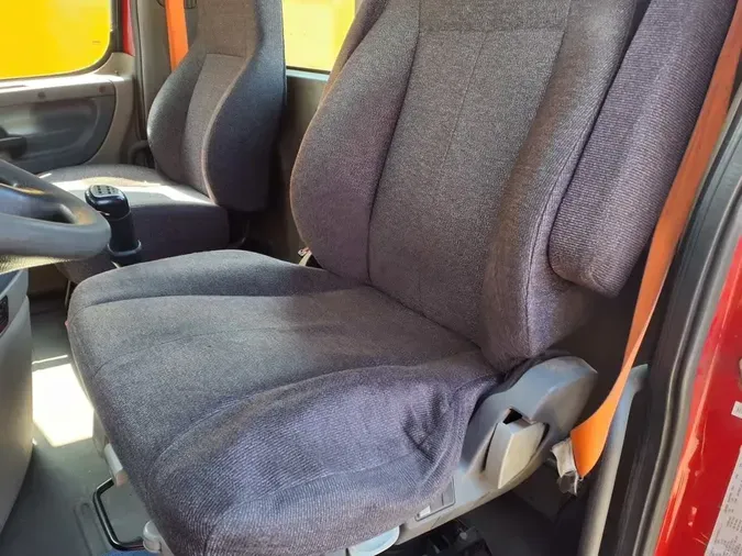 2018 FREIGHTLINER CASCADIA 113