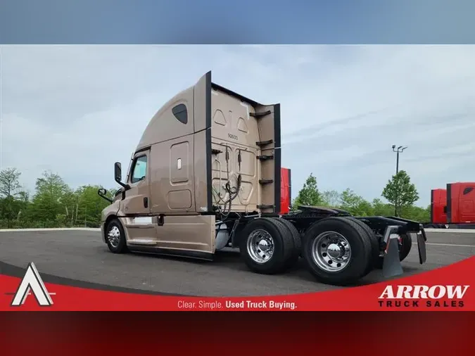 2022 FREIGHTLINER CA126