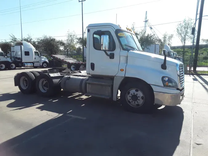 2020 FREIGHTLINER/MERCEDES CASCADIA 125